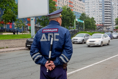 Мопедиста-рецидивиста в нетрезвом состоянии остановили в Сочи сотрудники ДПС Мария Смитюк