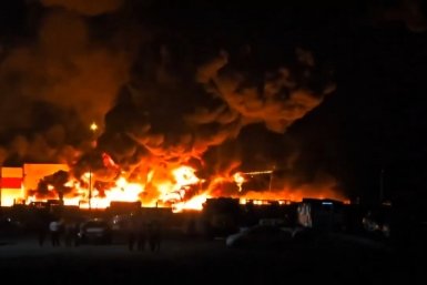 Последствия взрыва в иранском порту Скриншот из видео с места событий