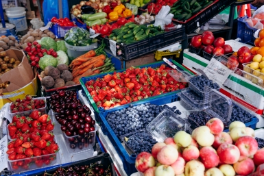 рынок, продуктовый, овощи, фрукты, ягоды, продавец, Евгений  Кулешов, ИА PrimaMedia