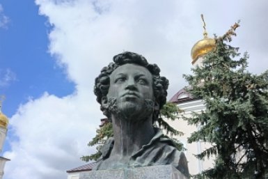 Лишь признанный эрудит вспомнит, кто написал 8 произведений - тест ИА StolicaMedia