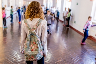 Медведев поддержал введение в школах уроков об искусственном интеллекте Александр Ратников, ИА PrimaMedia