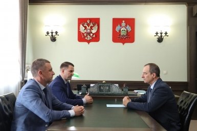 Бурлачко и Нилов обсудили поддержку многодетных семей Краснодарского края ЗСК