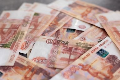 Миллион в лесу: сочинец распилил сейф родителей и отдал всё мошенникам