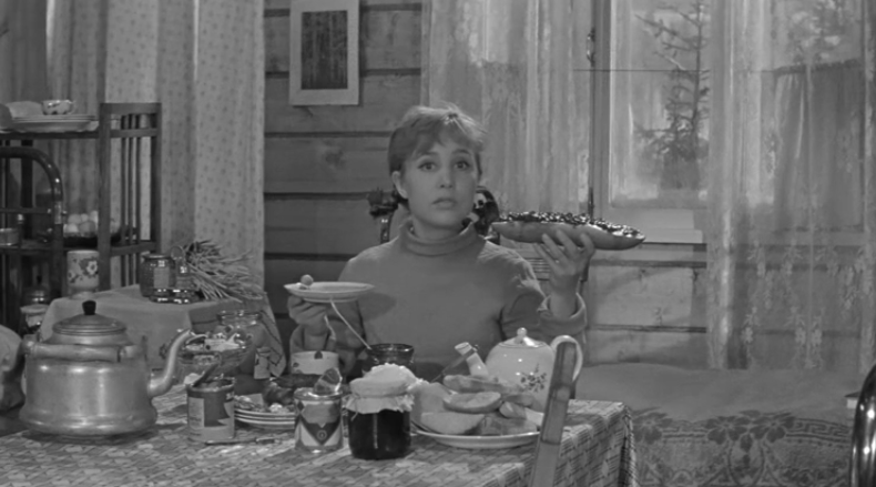 кадр из фильма &quotДевчата&quot (0+)