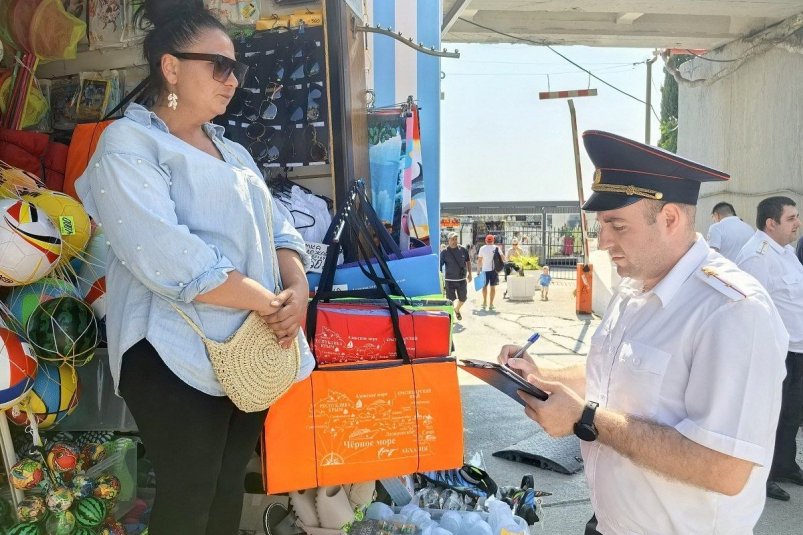 Администрация Сочи ликвидировала нелегальные торговые точки в Мамайке - SochiMedia, 26.06.2025