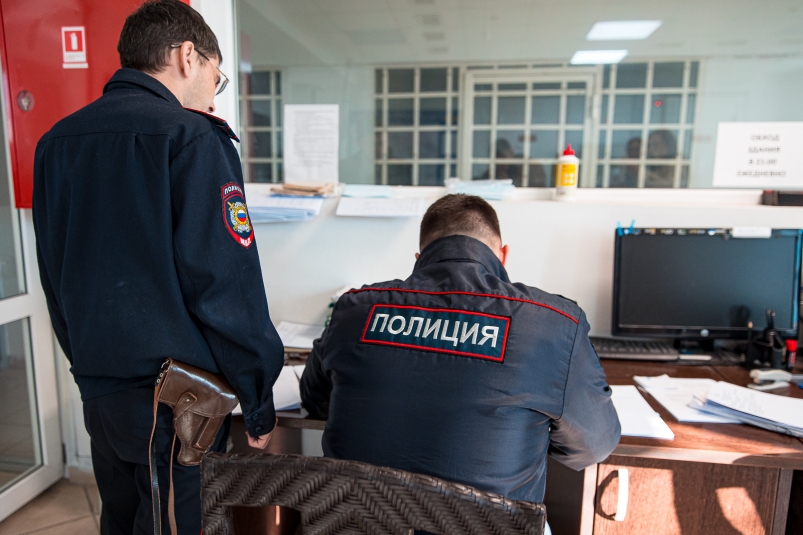 Снявшего в Сочи скандальное видео с ребенком в сугробе блогера снова ищут - SochiMedia, 20.10.2025