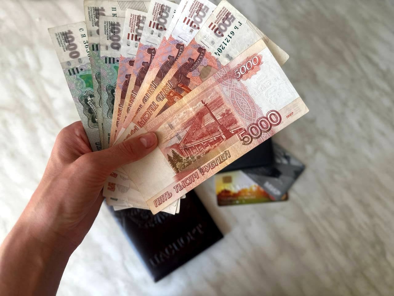 График выплаты пособий и пенсий изменится в мае Валерия Овдеенко, ИА PrimaMedia.ru